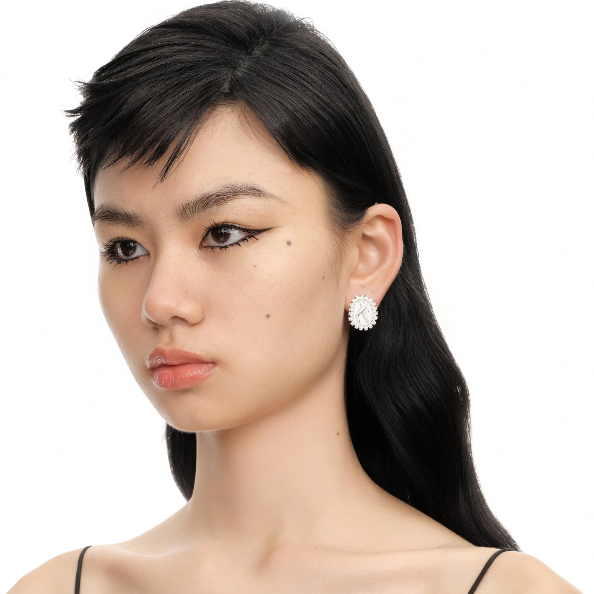 YVMIN X SHUSHUTONG / Basic Shell Sculpture Gemstone Earrings