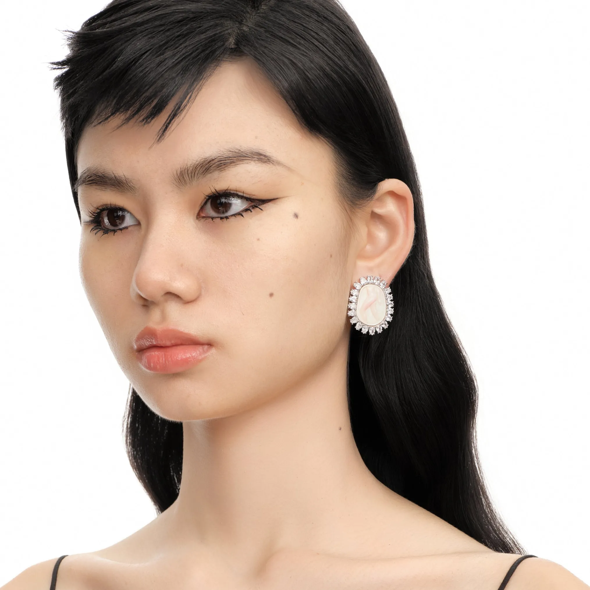 YVMIN X SHUSHUTONG / Shell Sculpture Gemstone Earrings