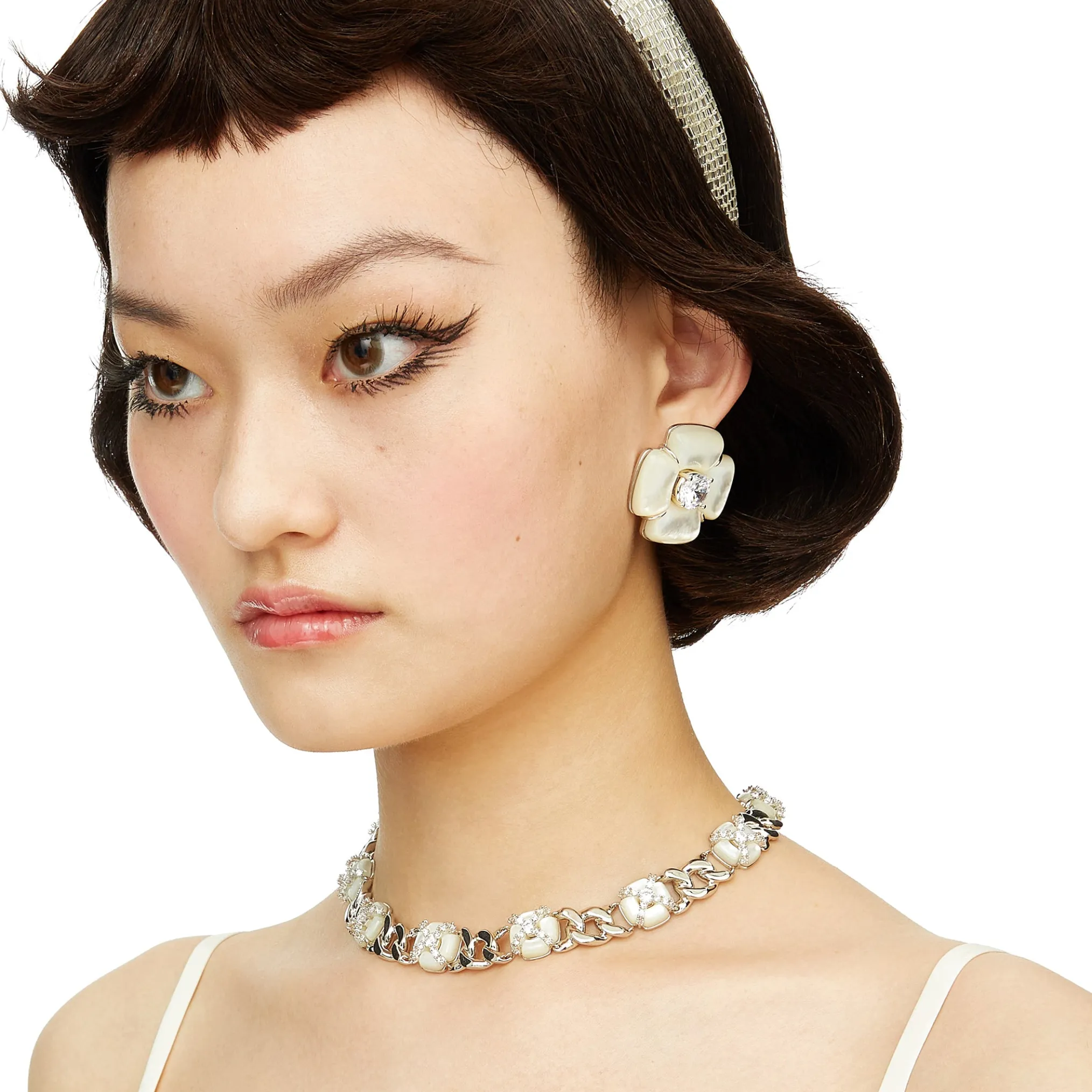 YVMIN X SHUSHUTONG / Natural Gemstone Cross Flower Chain Necklace