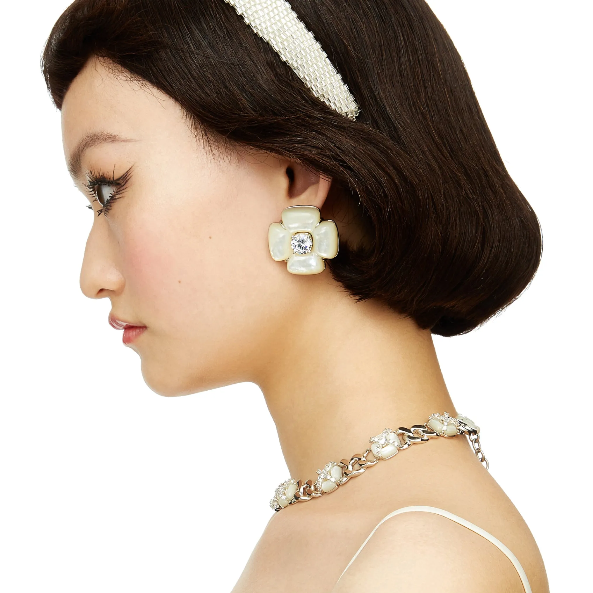 YVMIN X SHUSHUTONG / Natural Gemstone Cross Flower Chain Necklace