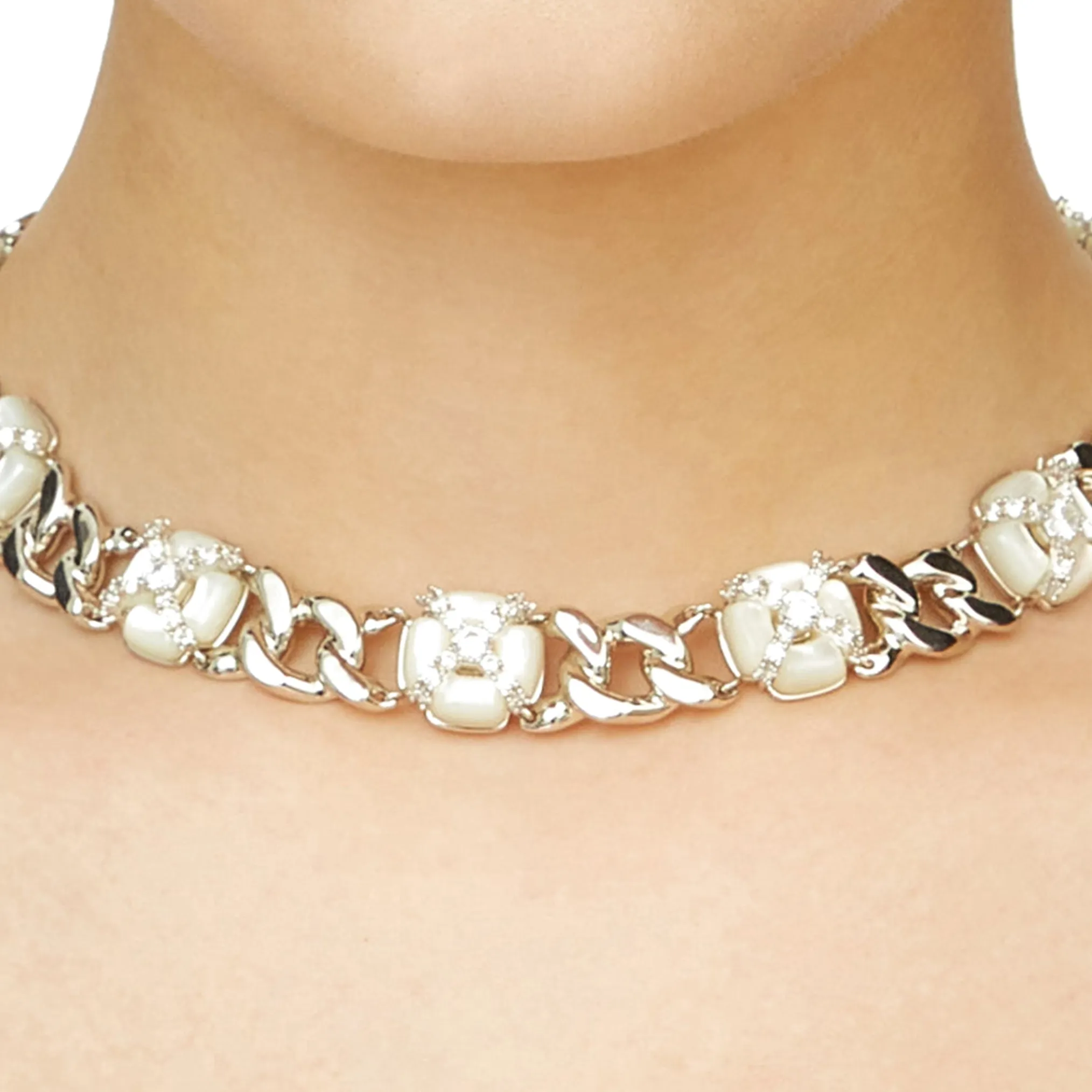 YVMIN X SHUSHUTONG / Natural Gemstone Cross Flower Chain Necklace