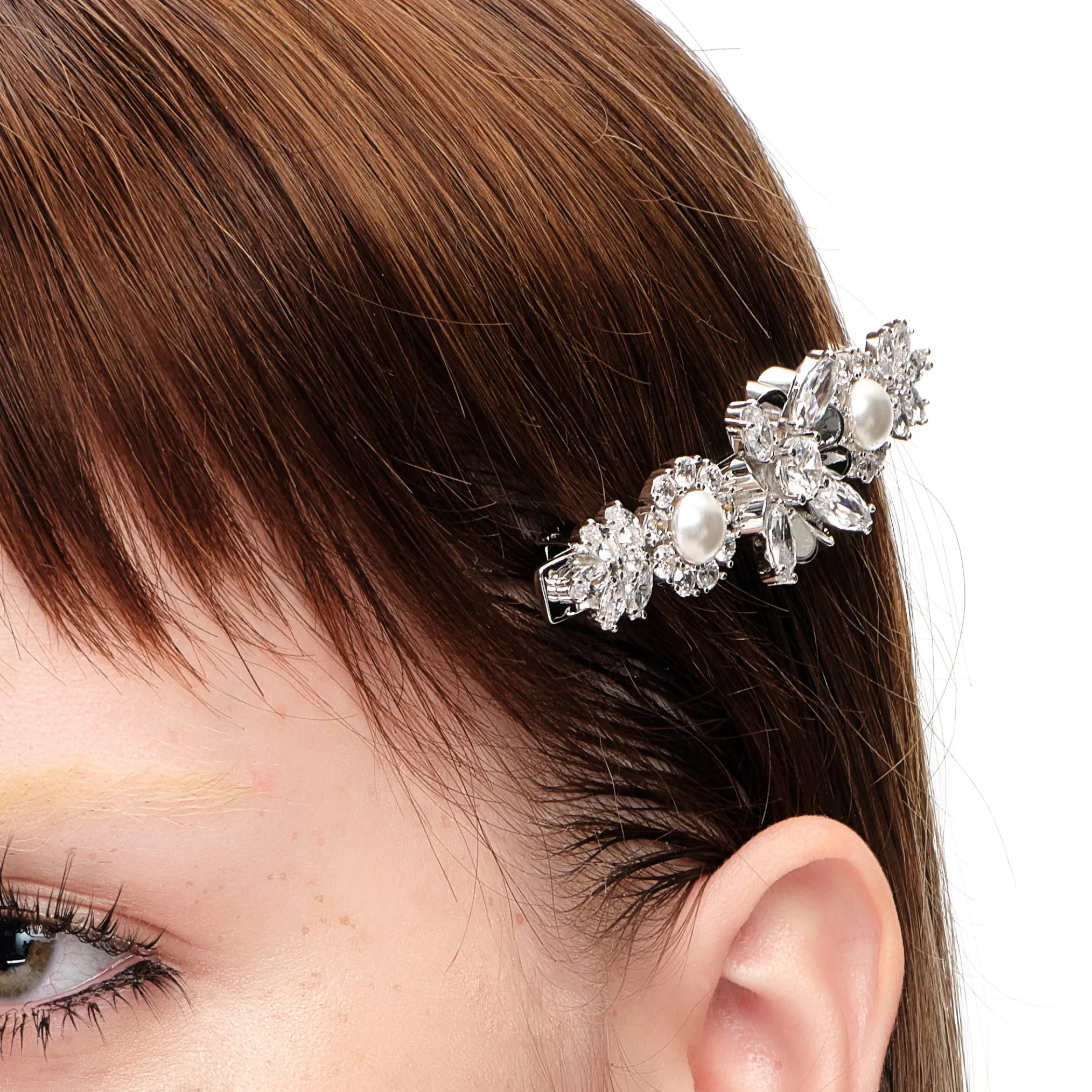 YVMIN X SHUSHUTONG / Gemstone Cross Flower Pearl Hair Clip